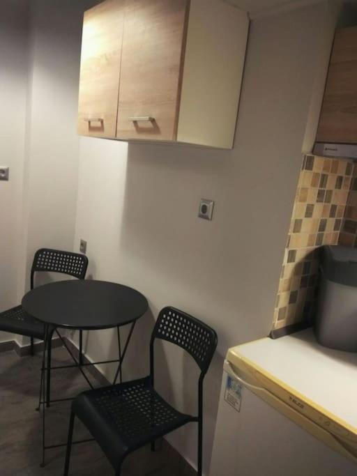 Nice& Cozy Flat 1Min From The Heart Of Athens.Wifi Extérieur photo