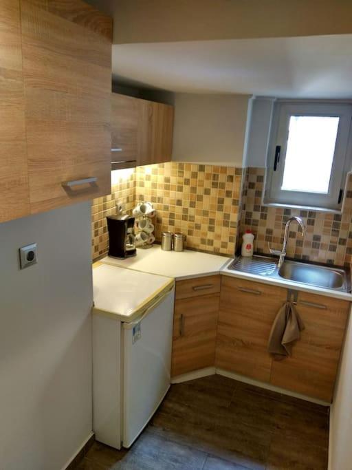 Nice& Cozy Flat 1Min From The Heart Of Athens.Wifi Extérieur photo